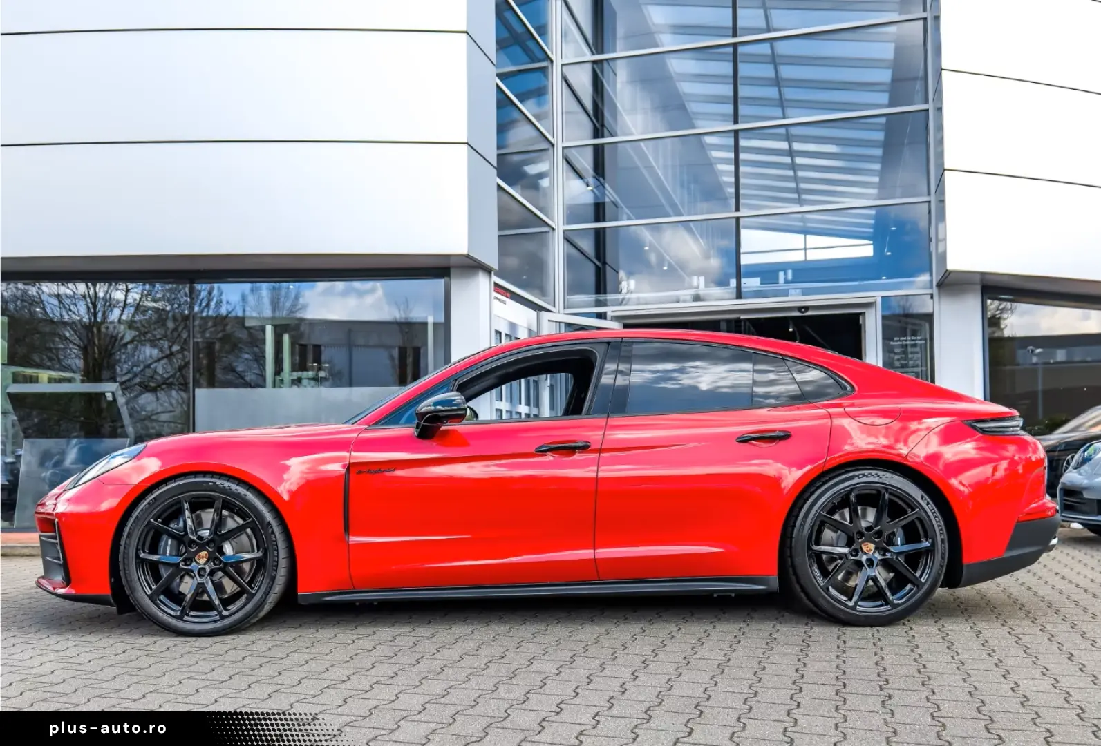 Porsche Panamera 4 E-Hybrid