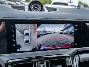 Porsche Panamera 4 E-Hybrid