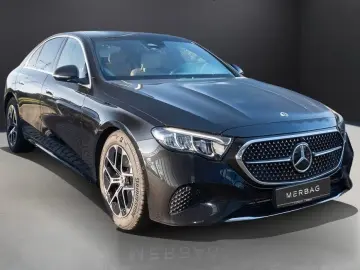 MERCEDES-BENZ E 200 Limousine   Display Dublu