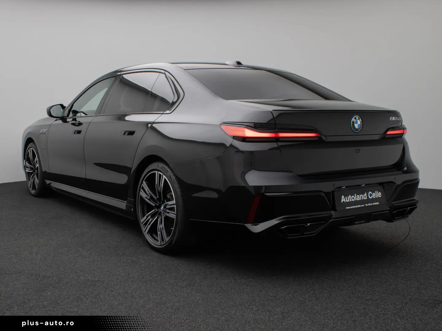 BMW M760e Sky Lounge B&W Fond Ent M-Performance Voll