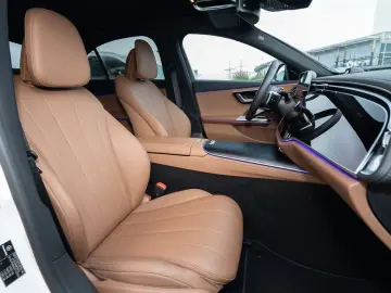 MERCEDES-BENZ E 200 Limousine SpurW ParkAss. LED SpurH Navi