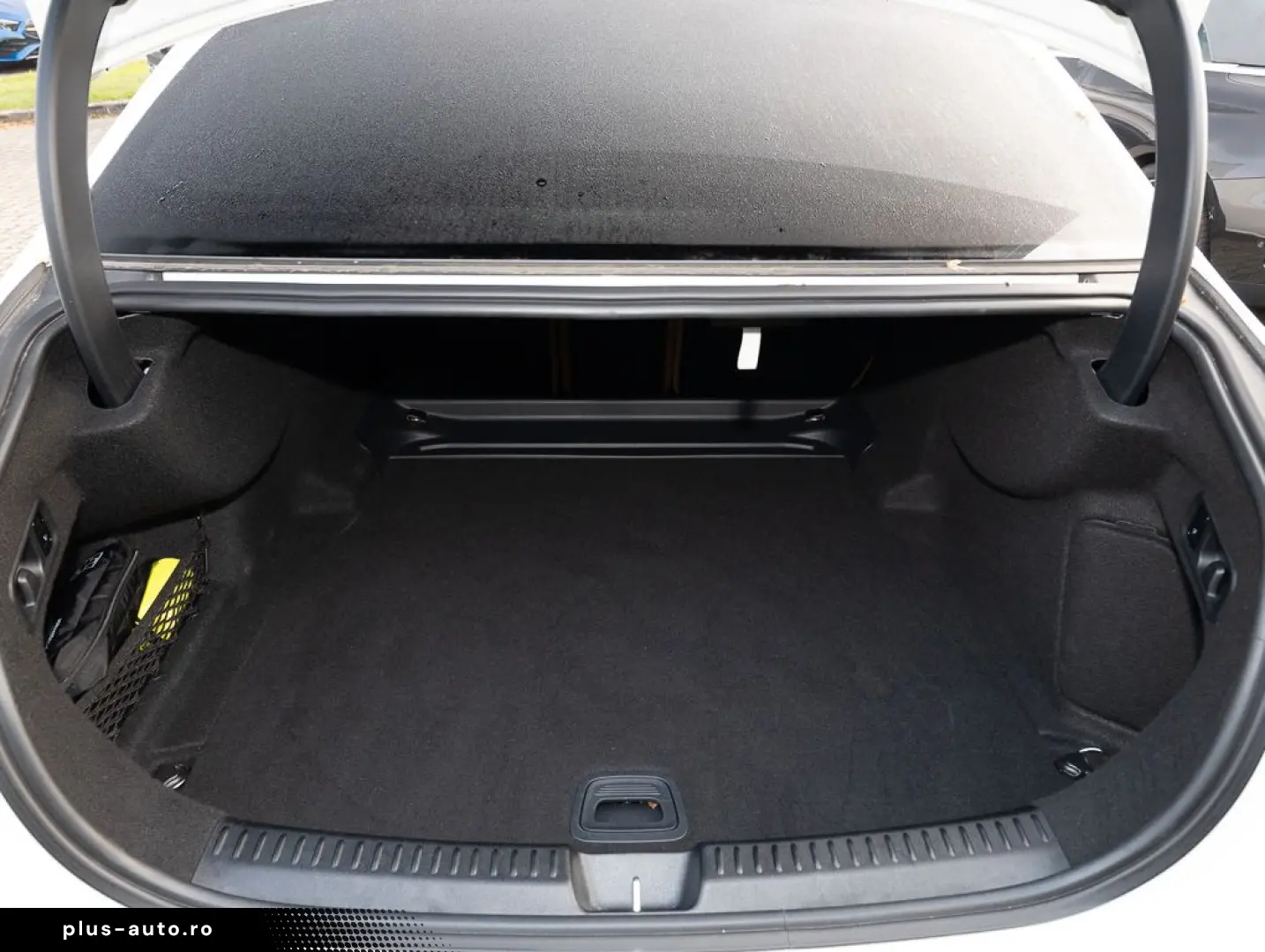 MERCEDES-BENZ E 200 Limousine SpurW ParkAss. LED SpurH Navi