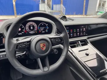 PORSCHE Panamera GTS · Burmester · Panorama · Hinterachs