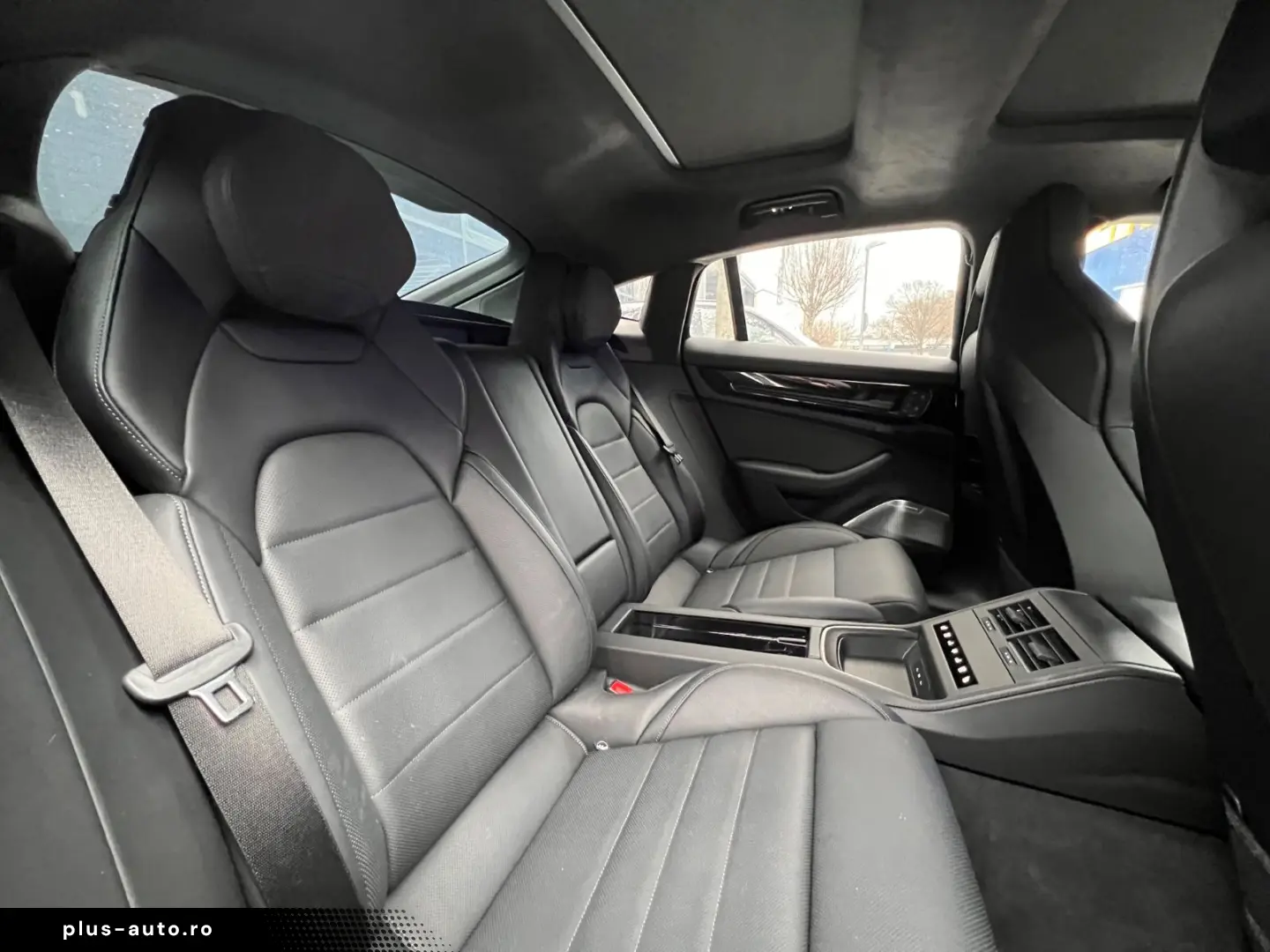 PORSCHE Panamera GTS · Burmester · Panorama · Hinterachs