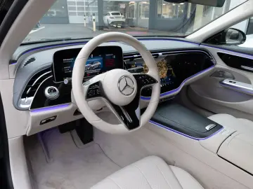 MERCEDES-BENZ E 200 Limousine SpurW ParkAss. LED SpurH Navi