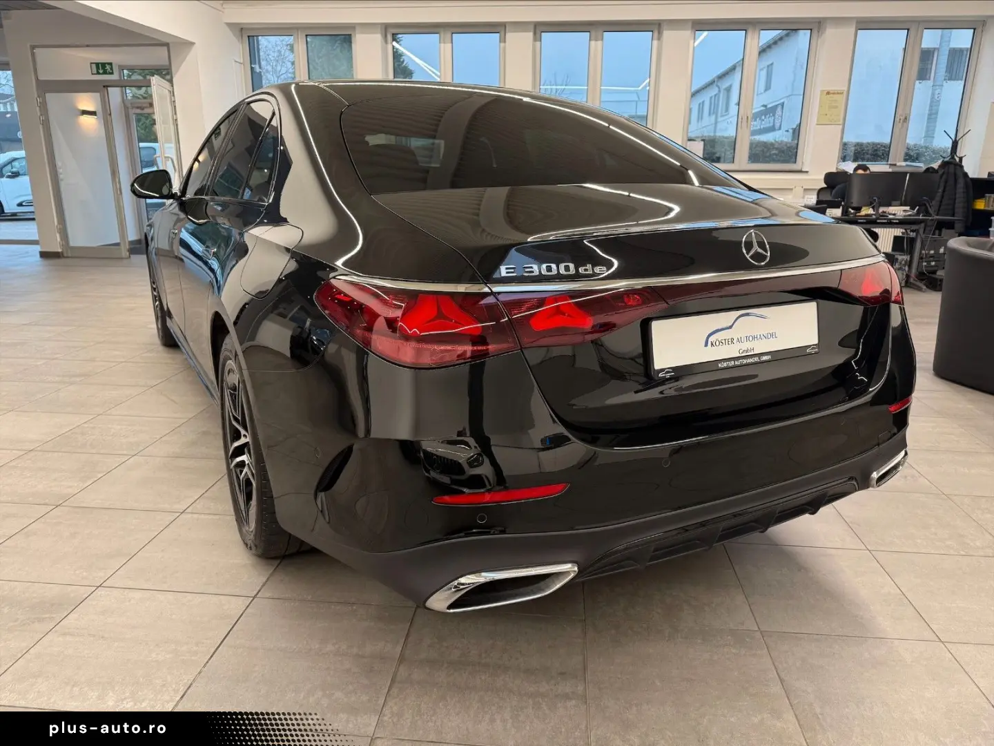MERCEDES-BENZ E300de AMG Line  MwSt. MBUX Night Paket P.Dach