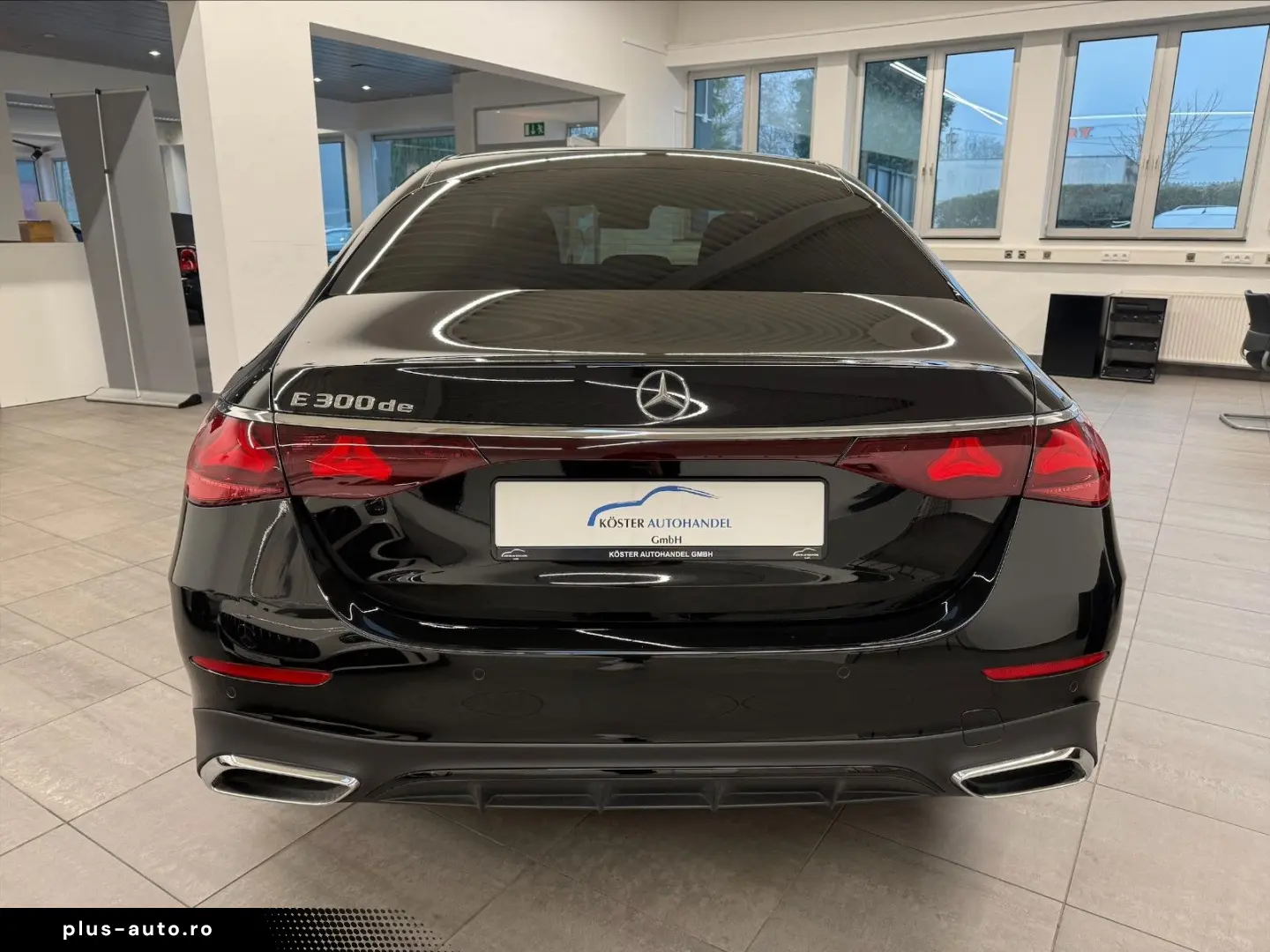 MERCEDES-BENZ E300de AMG Line  MwSt. MBUX Night Paket P.Dach