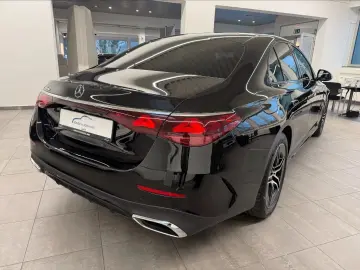 MERCEDES-BENZ E300de AMG Line  MwSt. MBUX Night Paket P.Dach