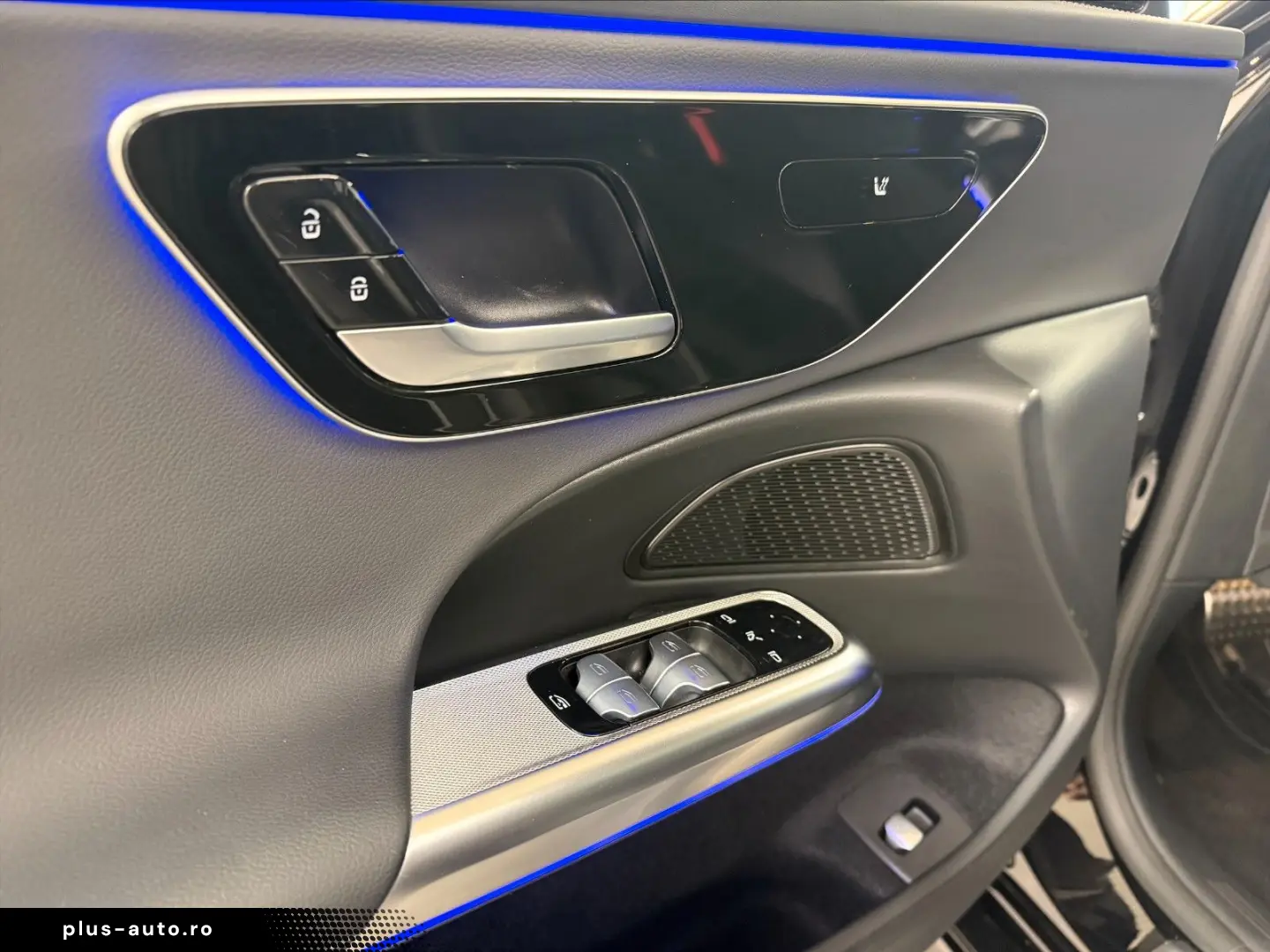 MERCEDES-BENZ E300de AMG Line  MwSt. MBUX Night Paket P.Dach