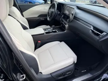 Lexus RX 450h E-Four Luxury.360 camera.AWD.P.Dach.ACC