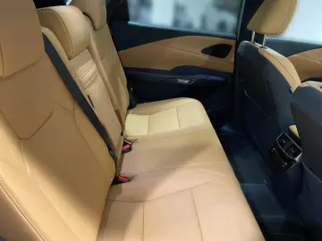 Lexus RX 450h   2.5 Plug-In Hybrid F-Sport Design