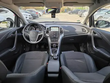 Opel Astra J 2011 1.7 CDTI 125 CP euro 5