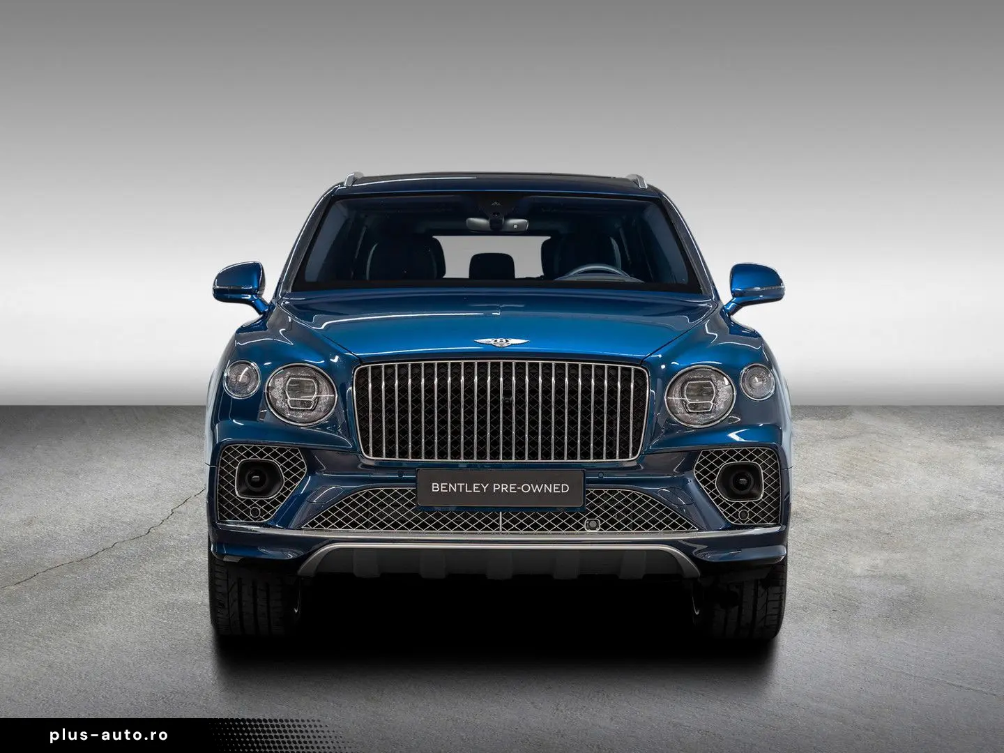 BENTLEY Bentayga EWB Azure V8  Touring Spec Comfort Spec