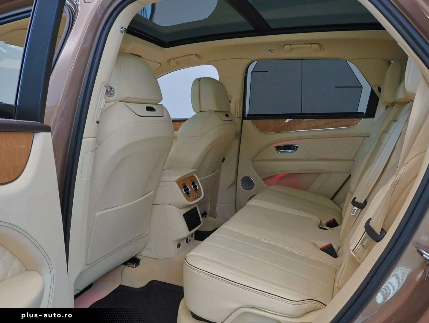 BENTLEY Bentayga Azure