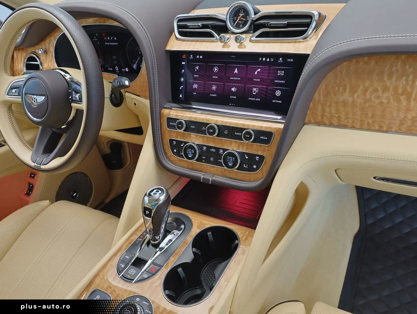 BENTLEY Bentayga Azure