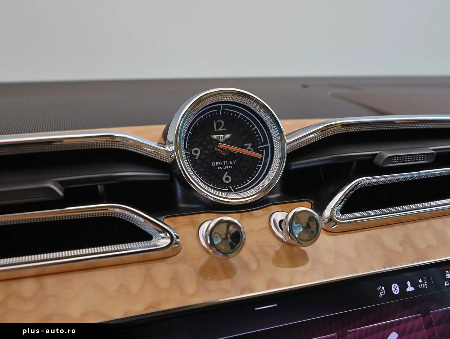 BENTLEY Bentayga Azure