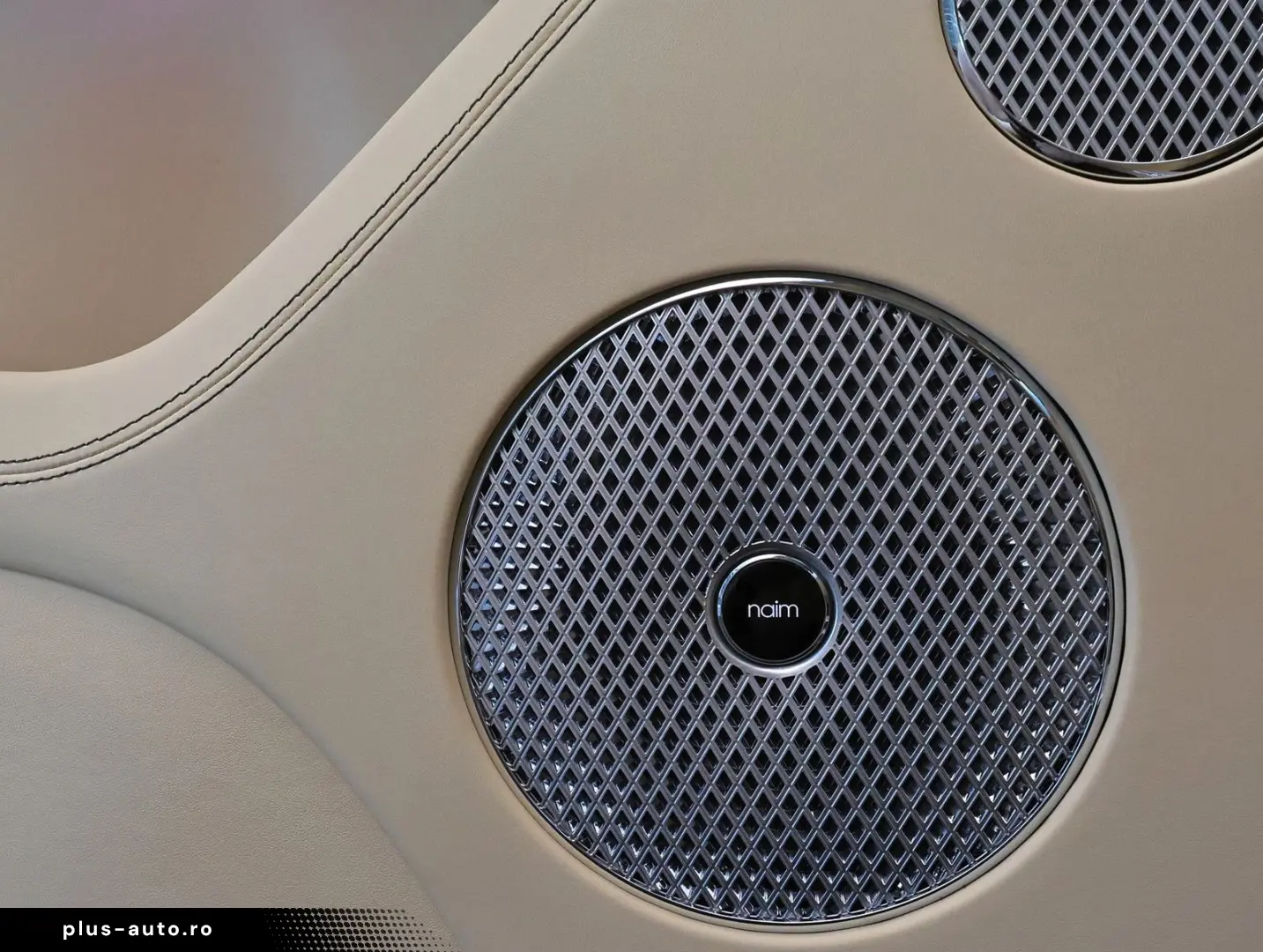 BENTLEY Bentayga Azure