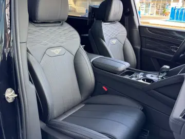 BENTLEY EWB Azure 4WD First Edition Blackline TV Mulli
