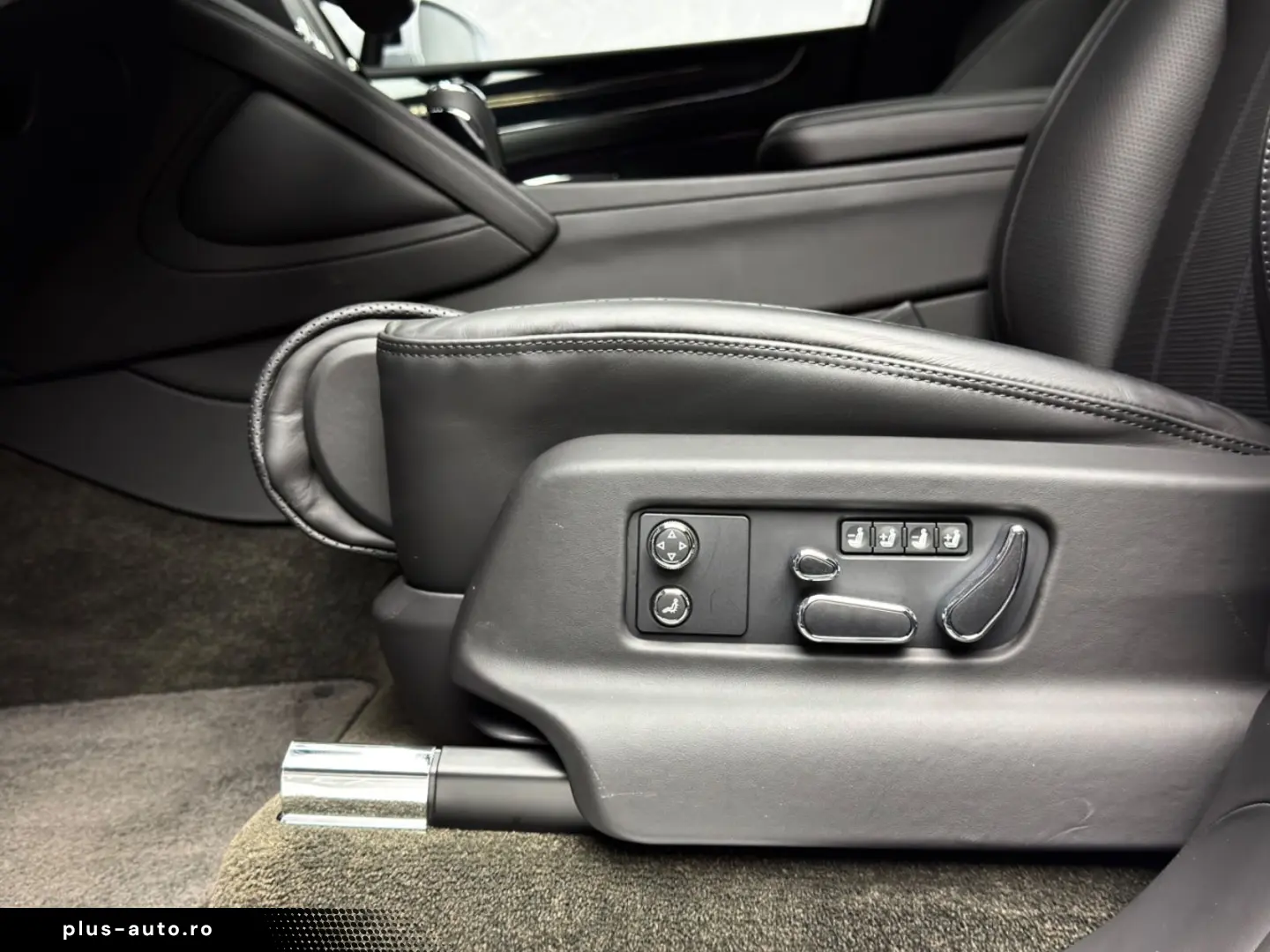 BENTLEY Bentayga V8 EWB BLACKLINE PANO NAIM 22  FULL PPF