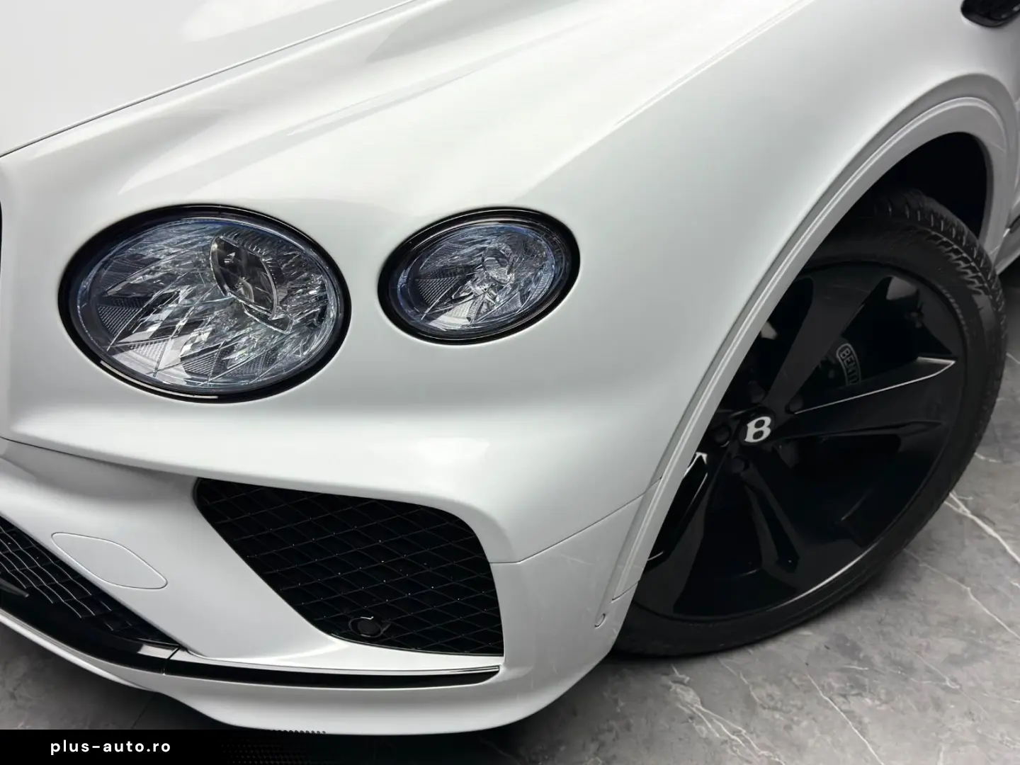 BENTLEY Bentayga V8 EWB BLACKLINE PANO NAIM 22  FULL PPF