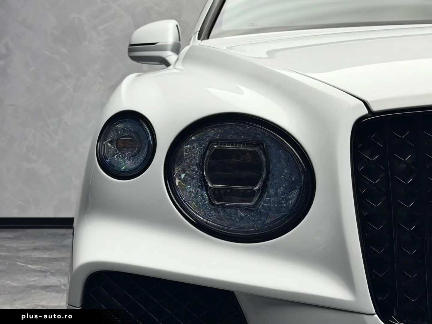 BENTLEY Bentayga V8 EWB BLACKLINE PANO NAIM 22  FULL PPF