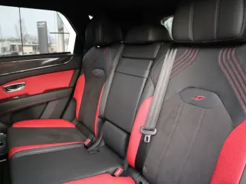 BENTLEY Bentayga V8 S  NAIM Carbon Styling