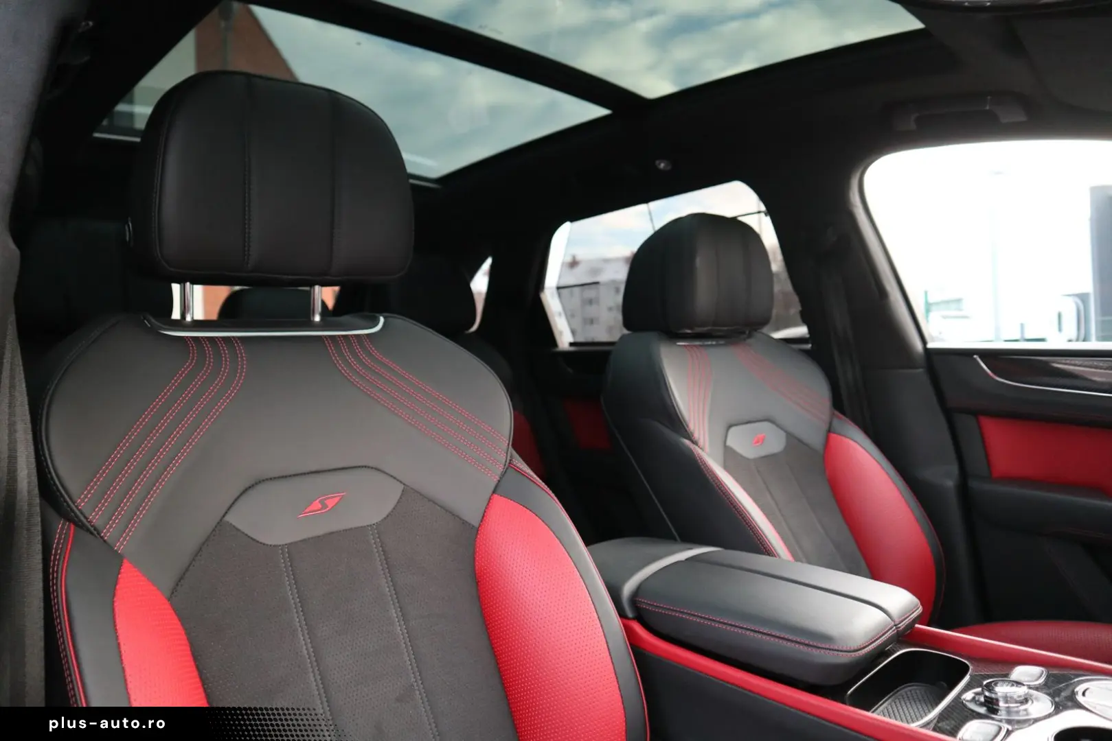 BENTLEY Bentayga V8 S  NAIM Carbon Styling