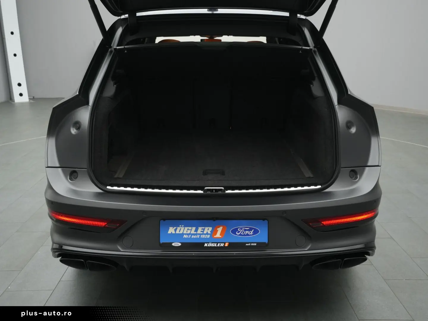 BENTLEY Bentayga S V8 Satin Ceramic Naim Mandarin