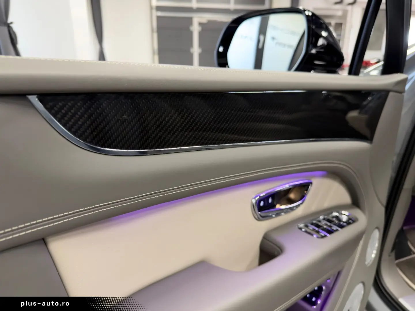 BENTLEY BENTAYGA V8 S CARBON NAIM MASSAGE PANO FULL!