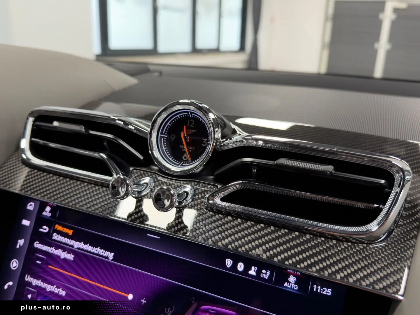 BENTLEY BENTAYGA V8 S CARBON NAIM MASSAGE PANO FULL!