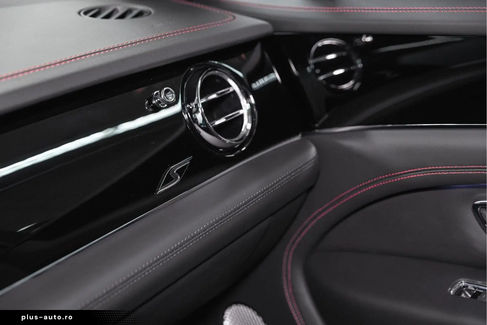 BENTLEY Bentayga S V8  Touring Spec NAIM Comfort Seats