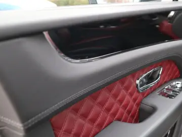 BENTLEY Bentayga V8 S  Mansory Komplettumbau