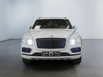 BENTLEY Bentayga V8