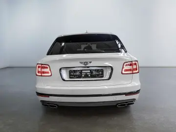 BENTLEY Bentayga V8