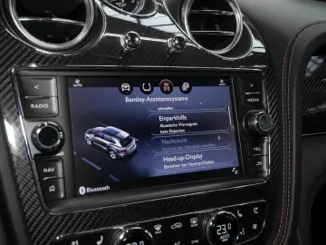 BENTLEY Bentayga V8