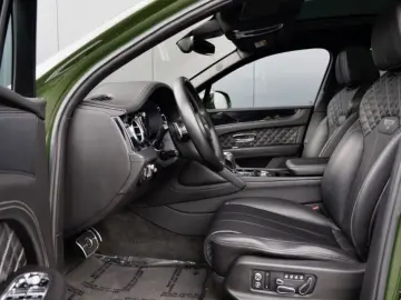 BENTLEY Bentayga 4.0 V8 First Edition  MULLINER NAIM