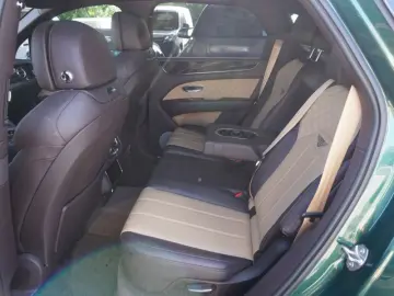BENTLEY Bentayga 3 0 V6 Hybrid 4WD Aut.  TOPAUSSTATTUNG