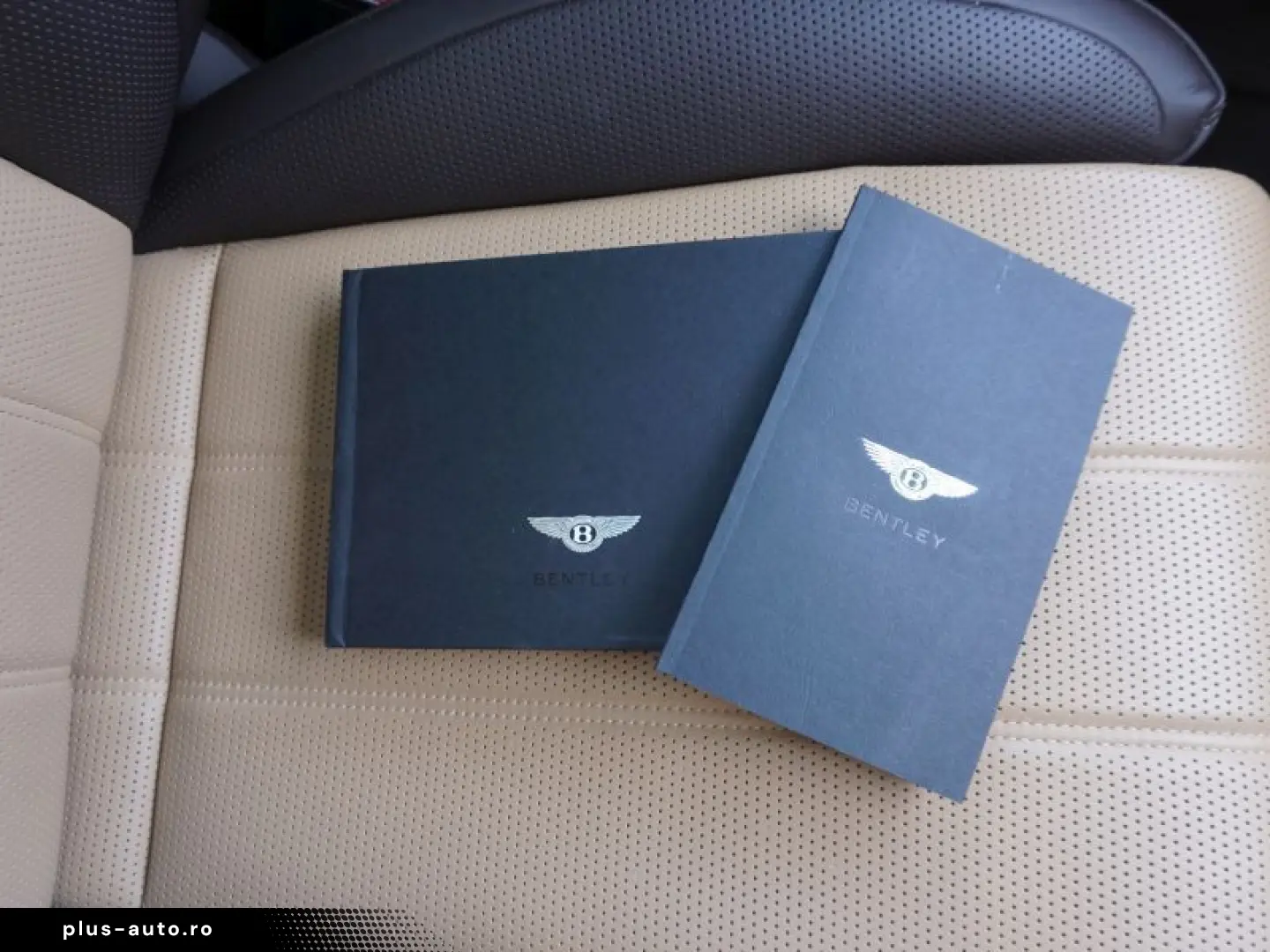 BENTLEY Bentayga 3 0 V6 Hybrid 4WD Aut.  TOPAUSSTATTUNG