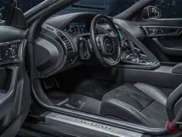 JAGUAR F-Type P300 R-Dynamic Meridian ColdClimate Entry