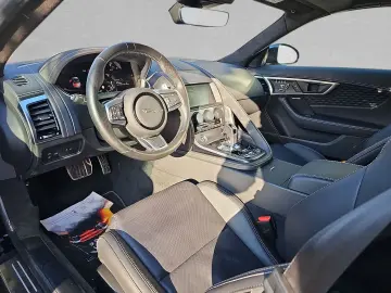 JAGUAR F-Type P300 RWD Automatikgetriebe R-Dynamic Blac