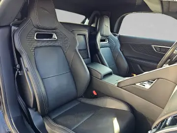 JAGUAR F-Type P300 RWD Automatikgetriebe R-Dynamic Blac