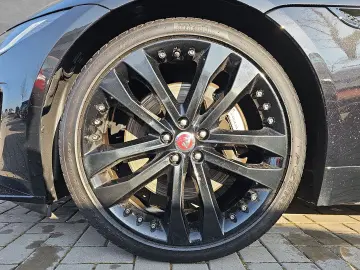 JAGUAR F-Type P300 RWD Automatikgetriebe R-Dynamic Blac