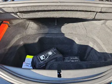 JAGUAR F-Type P300 RWD Automatikgetriebe R-Dynamic Blac