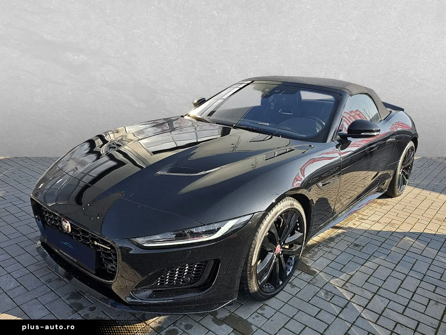 JAGUAR F-Type P300 RWD Automatikgetriebe R-Dynamic Blac