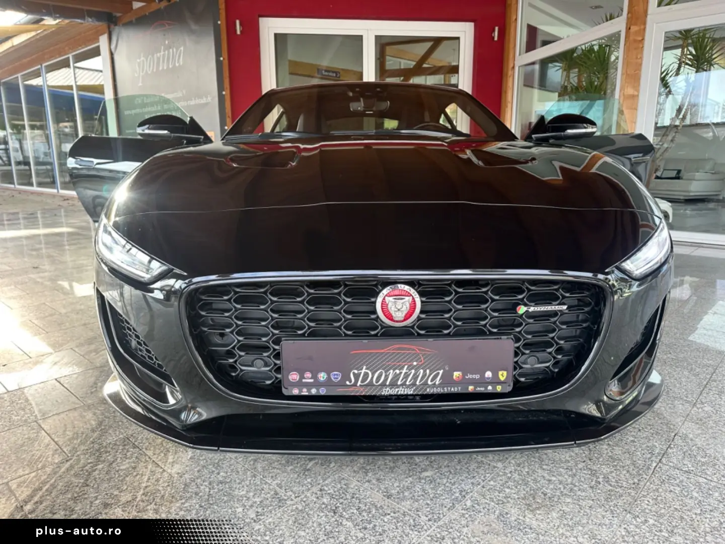 JAGUAR F-Type Coupe R-Dynamic Panoramadach Black Pack