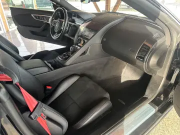 JAGUAR F-Type Coupe R-Dynamic Panoramadach Black Pack