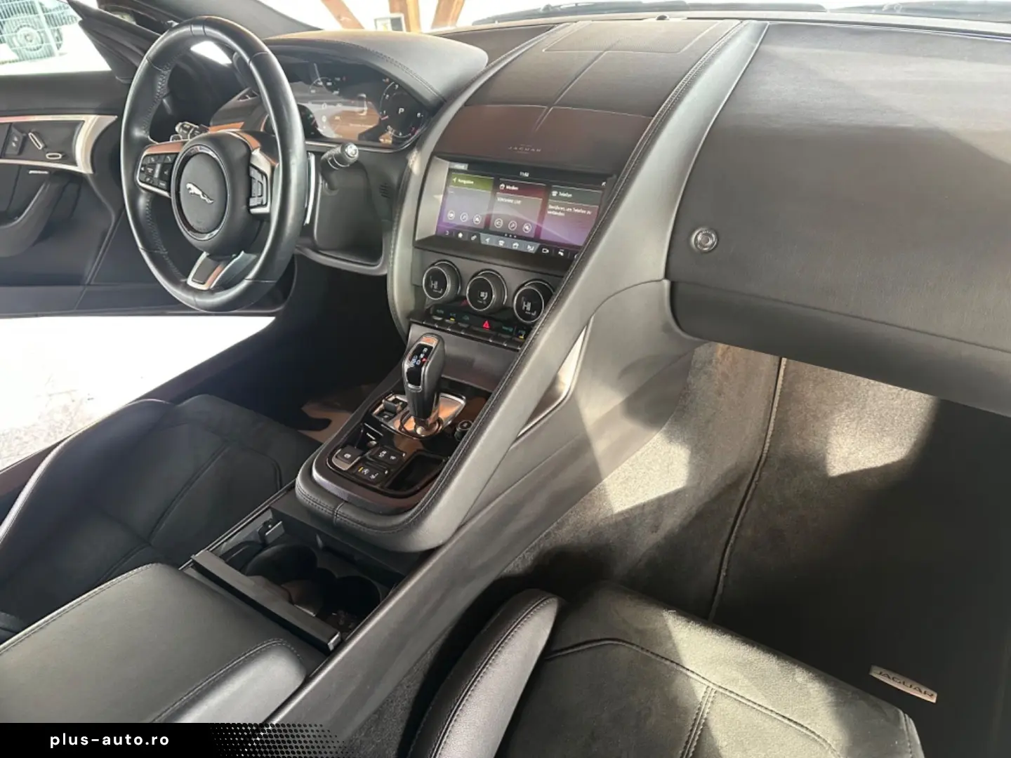 JAGUAR F-Type Coupe R-Dynamic Panoramadach Black Pack