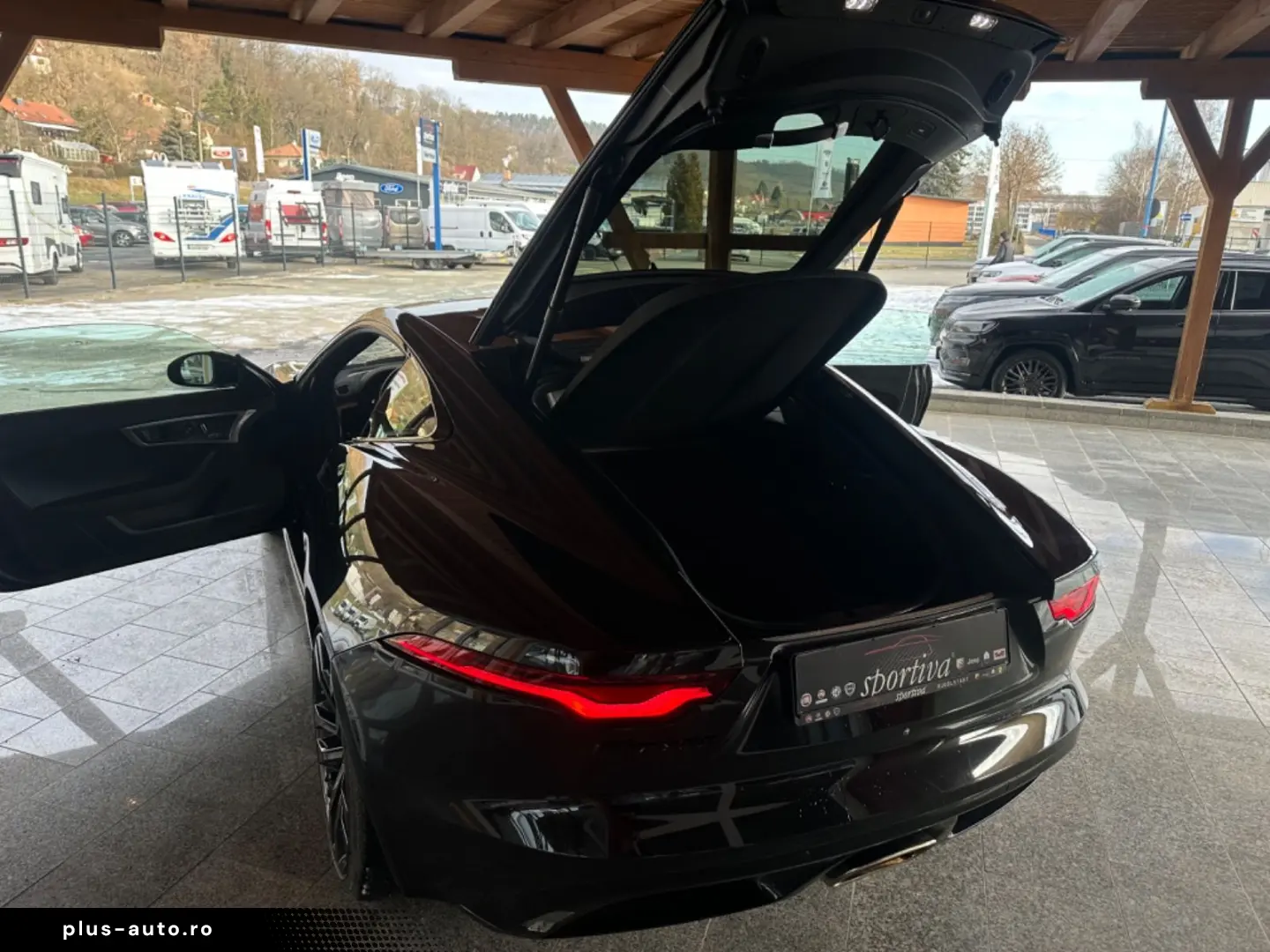 JAGUAR F-Type Coupe R-Dynamic Panoramadach Black Pack