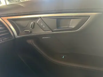 JAGUAR F-Type Coupe R-Dynamic Panoramadach Black Pack