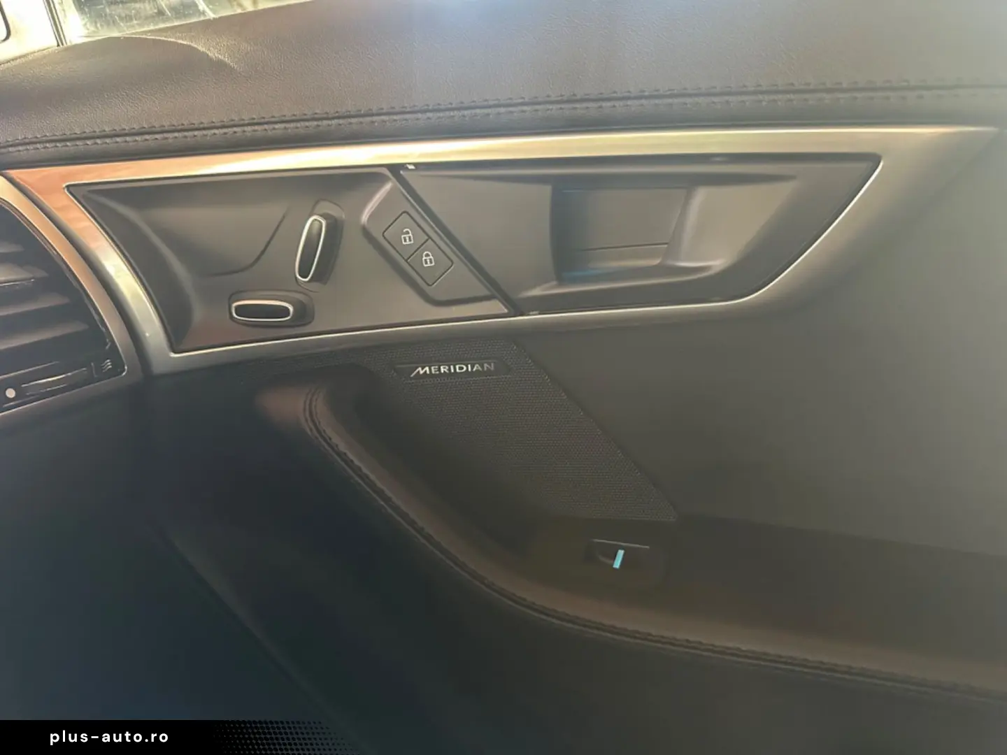 JAGUAR F-Type Coupe R-Dynamic Panoramadach Black Pack